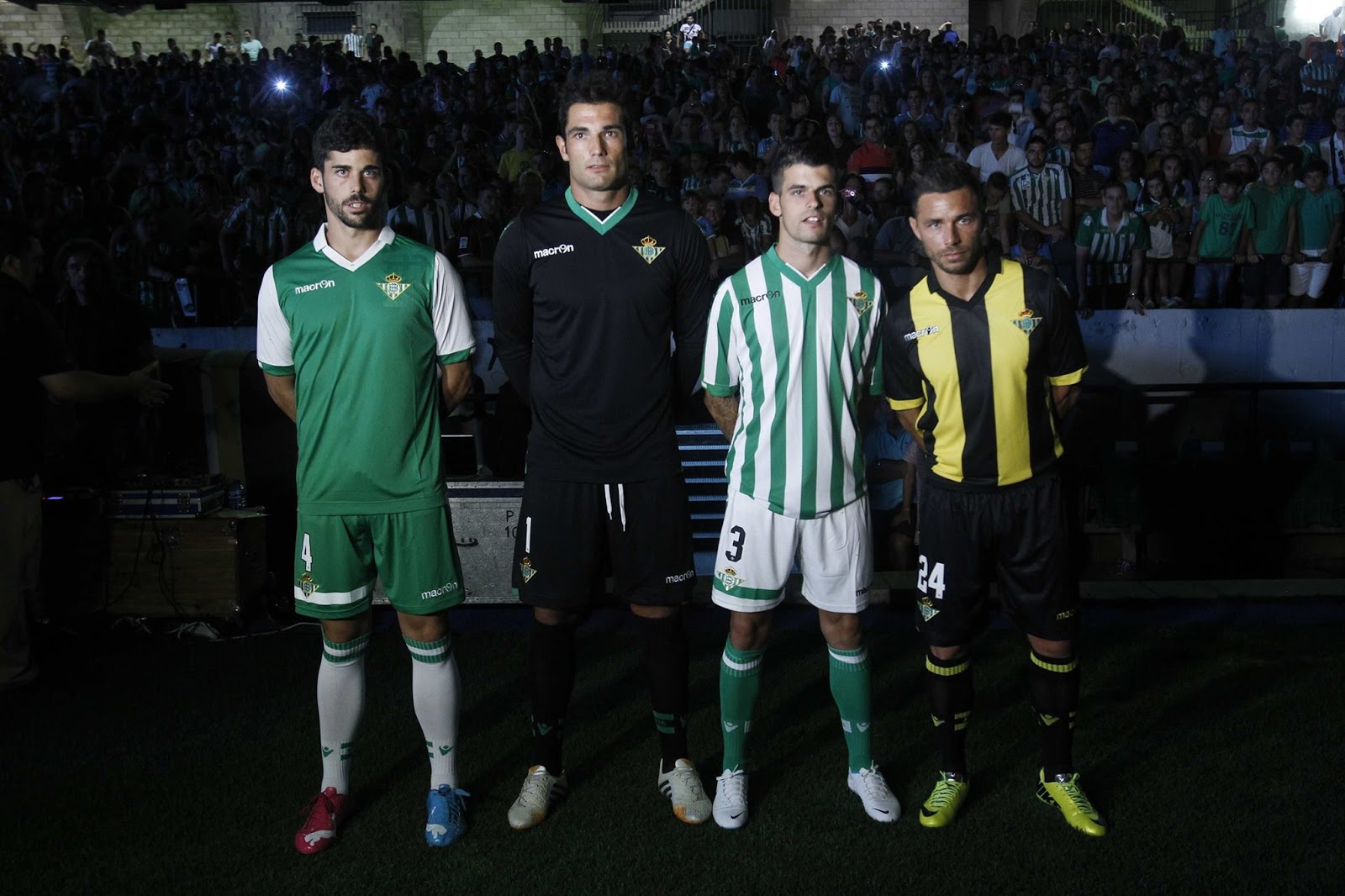 Macron-Betis-14-15-Kits+(1).jpg