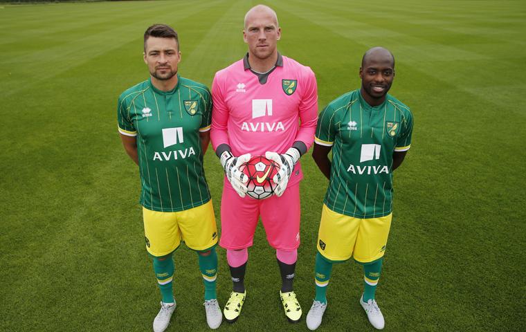 Norwich-City-15-16-Away-Kit%2B%25281%2529.jpg