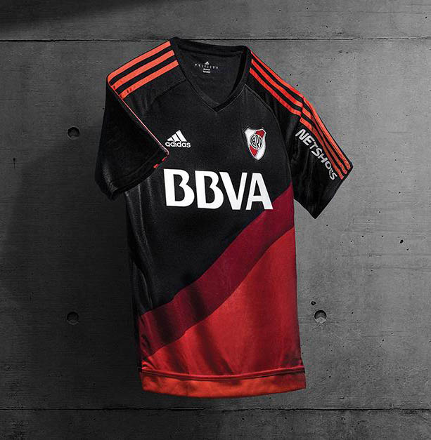 river-plate-2015-16-away-kit.jpg