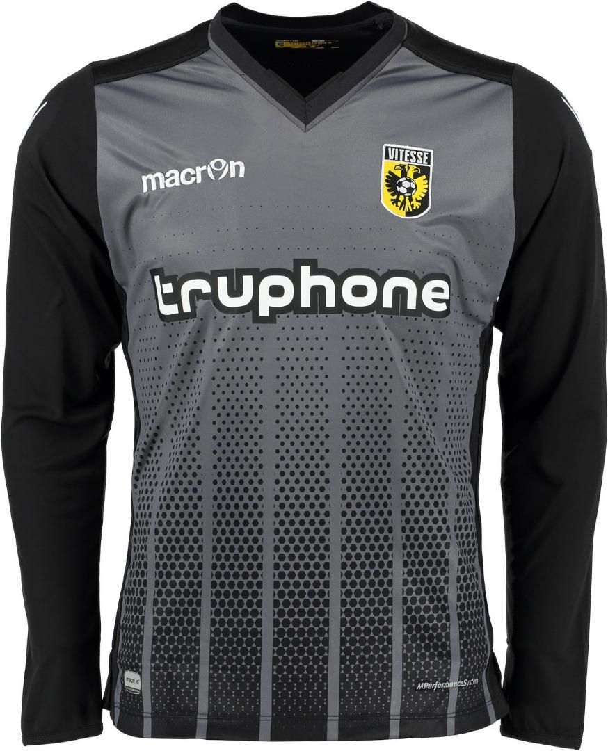 Vitesse-15-16-Goalkeeper-Kit%2B%25281%2529.jpg