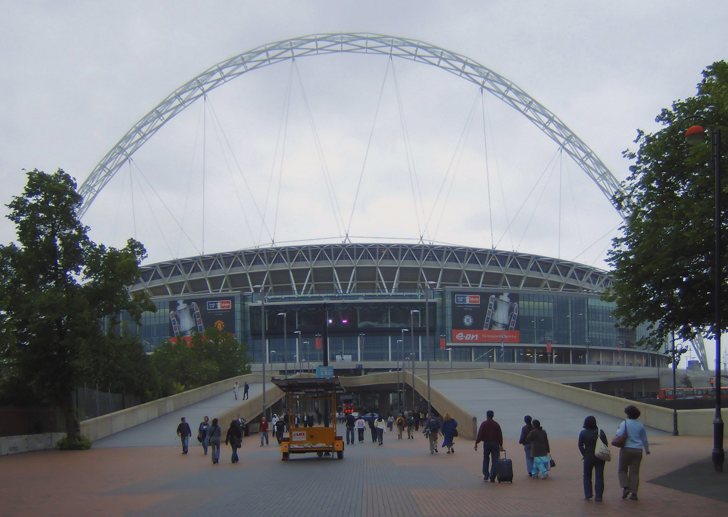 Wembley_Stadium_closeup.jpg