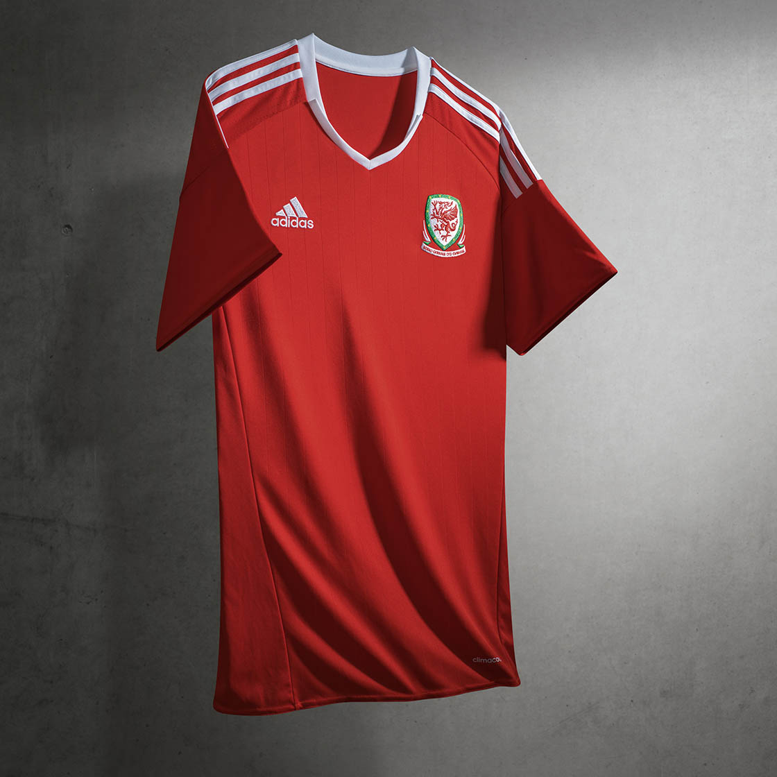 Wales-Euro-2016-Home-Kit%2B%25282%2529.jpg