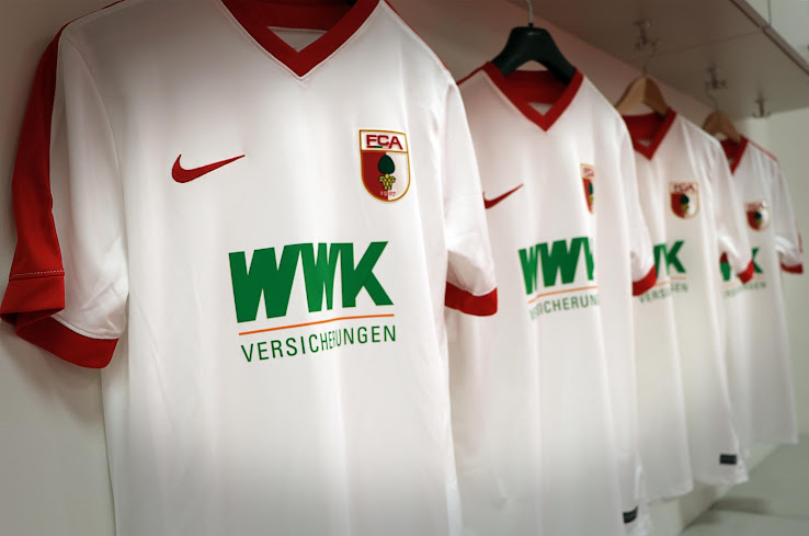 augsburg-16-17-kit%2B%25282%2529.jpg