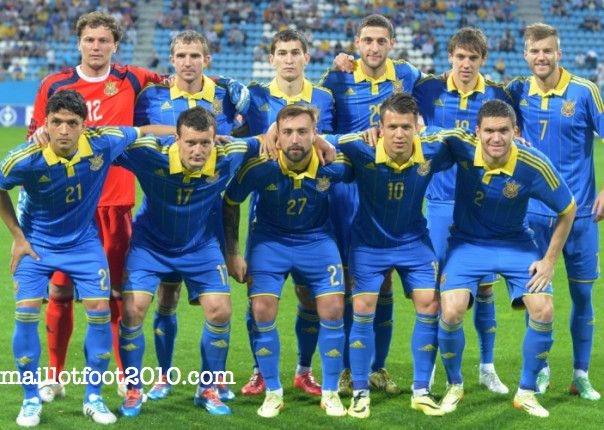 Ukraina-ne-kits-adidas-2014-2015.jpeg