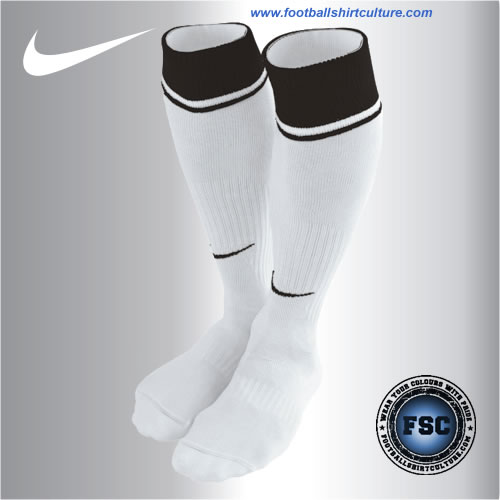 fulham_08-09_home_socks_nike.jpg