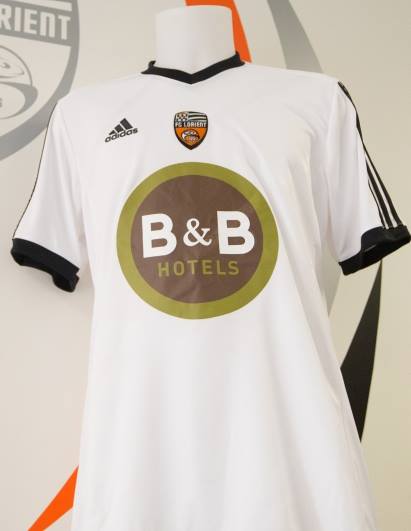 Adidas-FC-Lorient-14-15-Away-Kit+%282%29.jpg