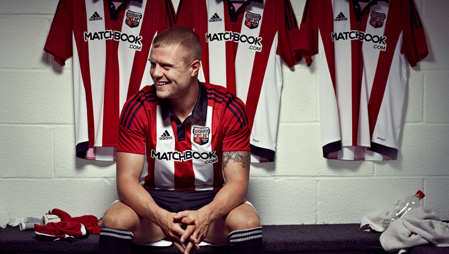 Brentford-15-16-Kits%2B%25281%2529.jpg