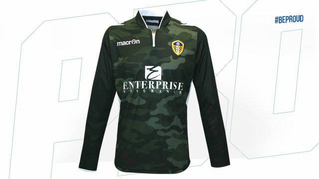 Leeds-14-15-Goalkeeper-Kit+(1).jpg