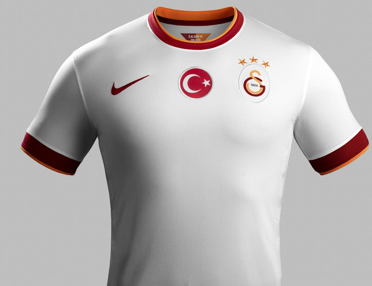 Nike-Galatasaray-14-15-Away-Kit+(2).jpg