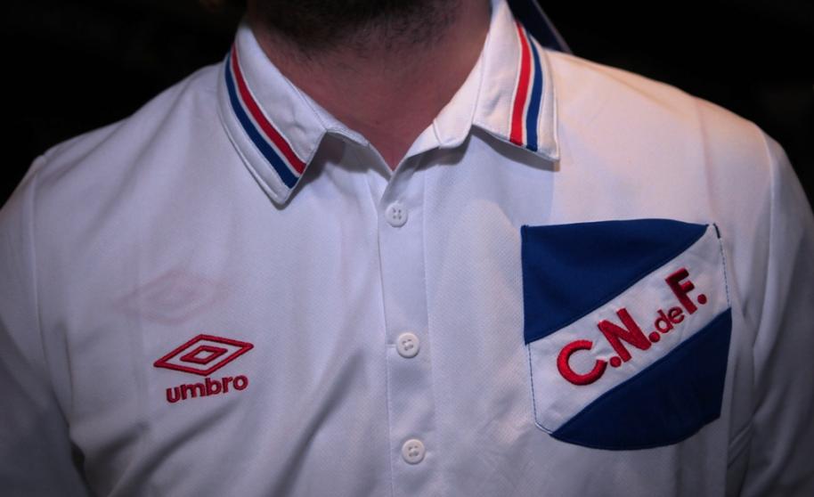 Club-Nacional-14-15-Home-Kit+(1).jpg