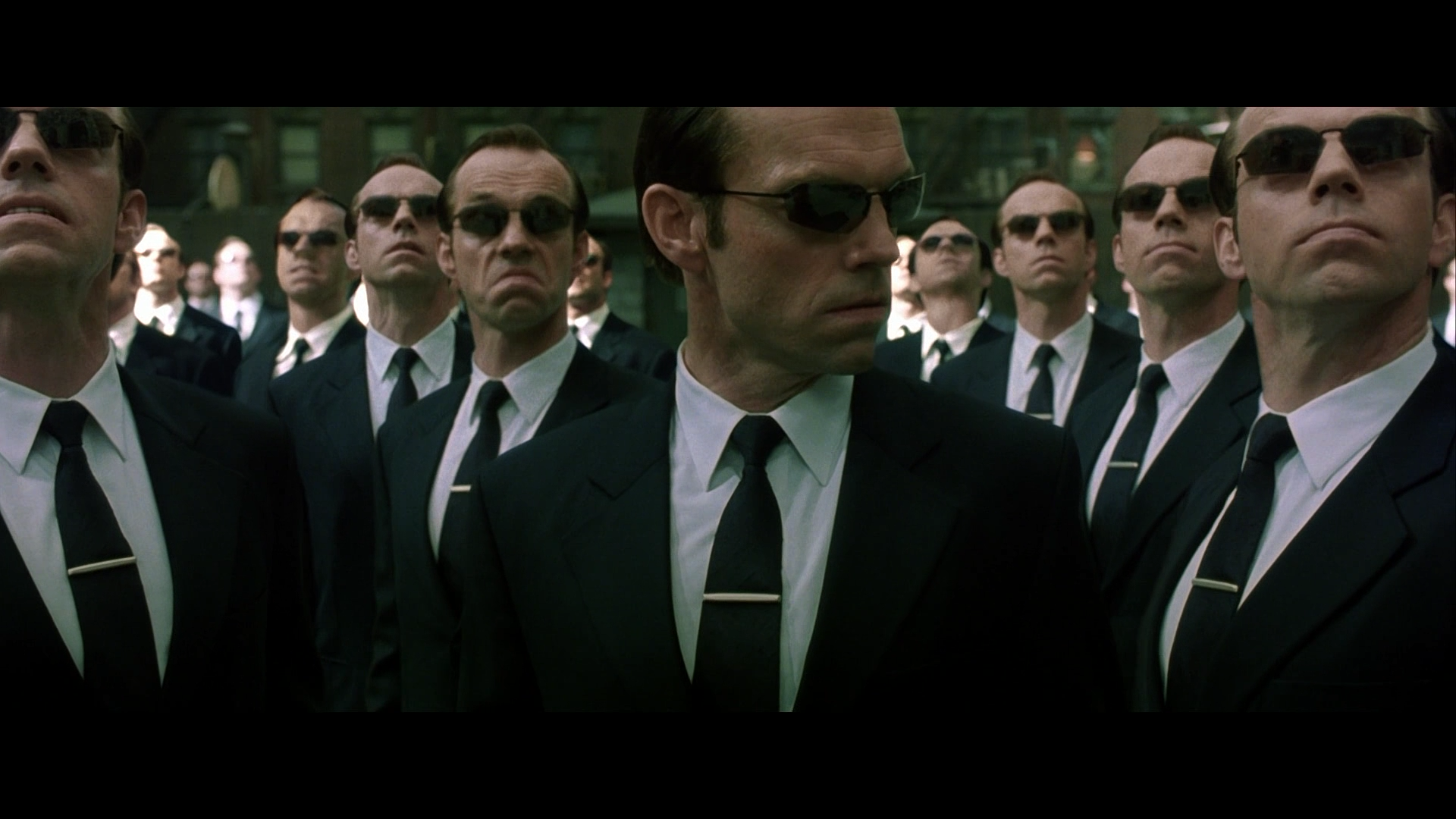 Agent-Smith-Matrix-Replicas-Drones.png