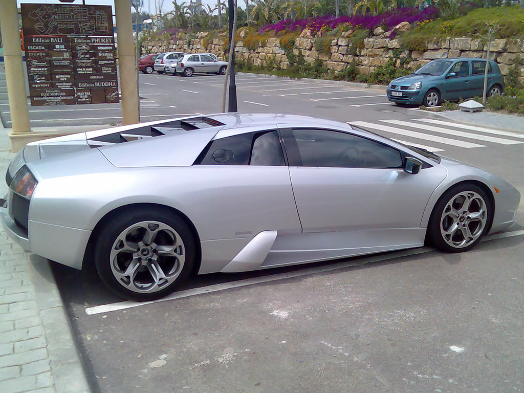 lamborghini_murcielago_3.jpg