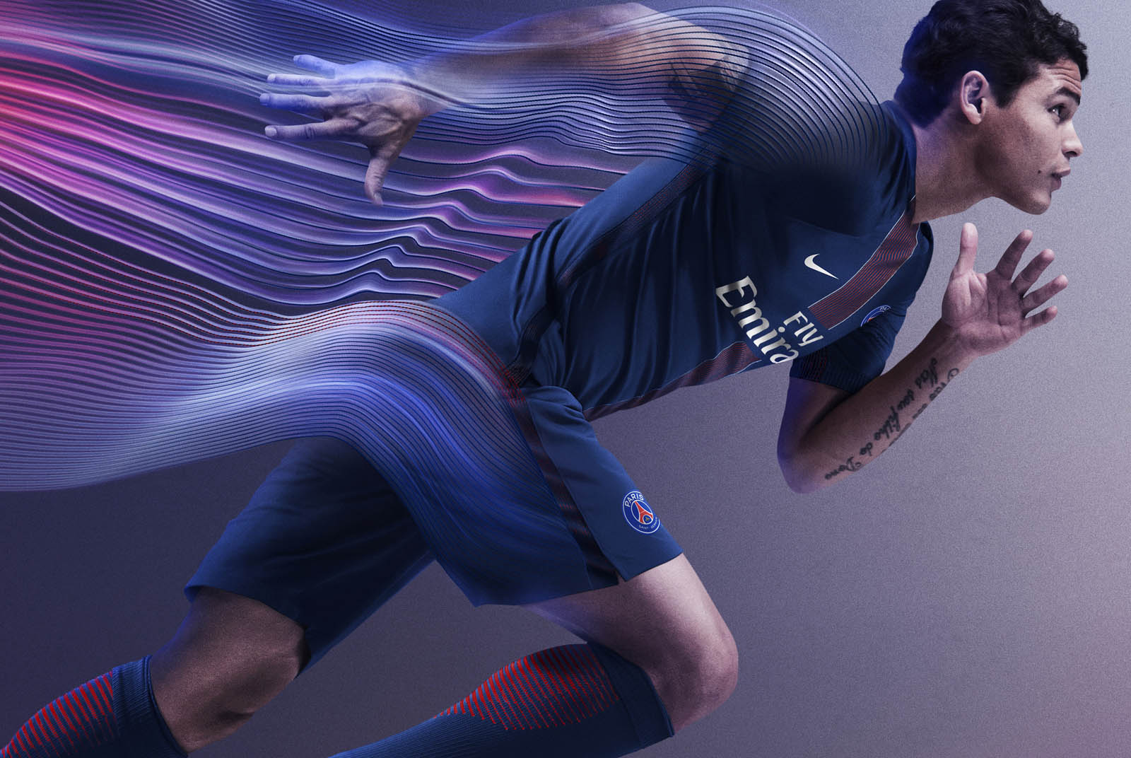 psg-16-17-kit%2B%25282%2529.jpg