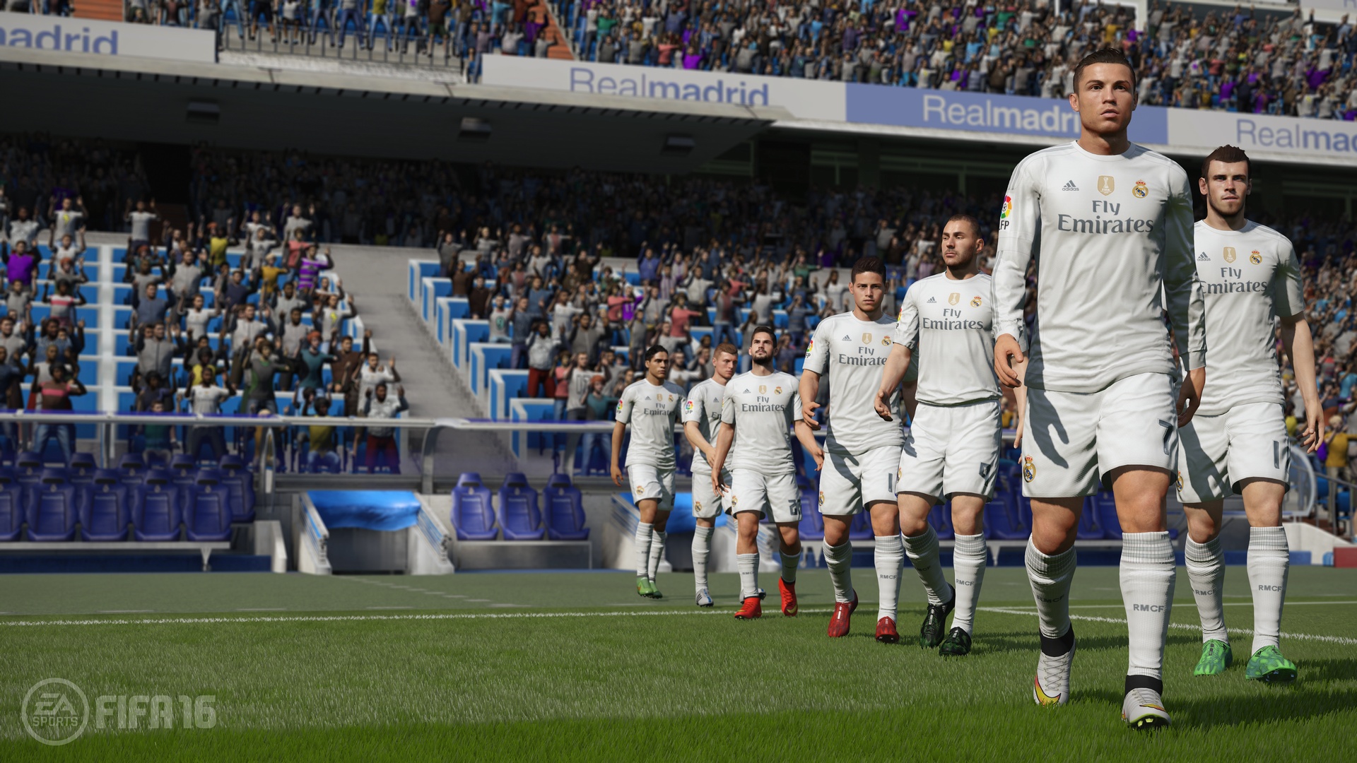 fifa16_xboxone_ps4_realmadridannounce_walkout_hr_wm.jpg