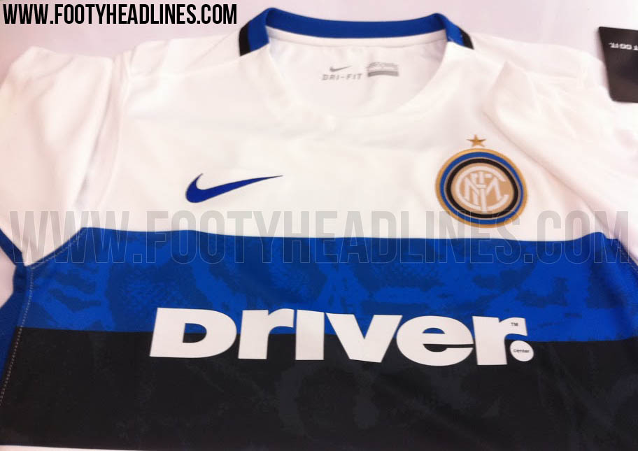 Inter-Milan-15-16-Away-Kit%2B%25283%2529.jpg