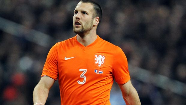 Ron-Vlaar-Netherlands-World-Cup-2014.jpg