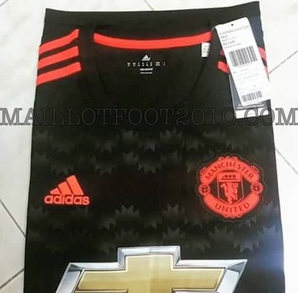 ob_2efe0c_maillot-third-manchester-united-2016.jpg