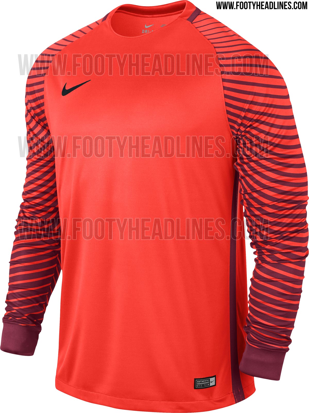 nike-gardien-goalkeeper-jersey-3.jpg