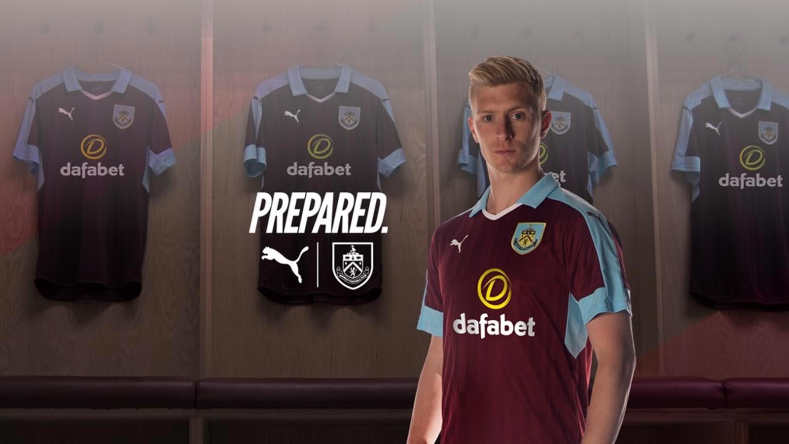 burnley-16-17-kit-2.jpg