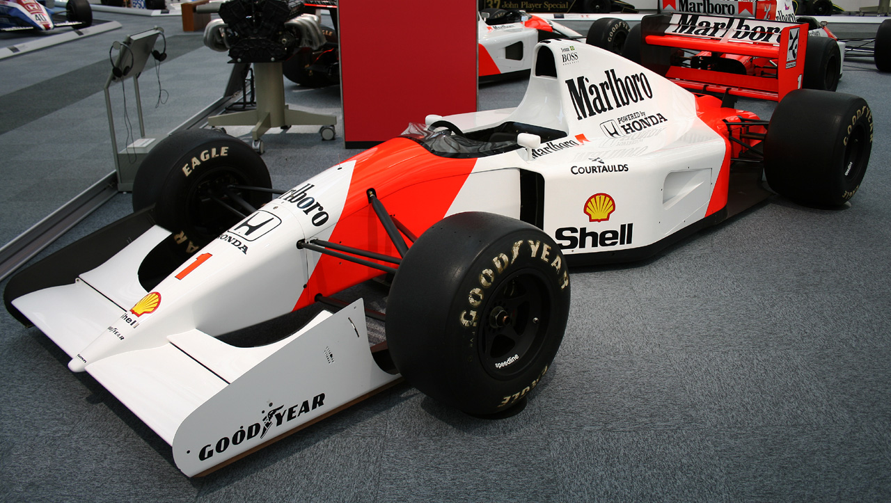 McLaren_MP4-7_left_Honda_Collection_Hall.jpg