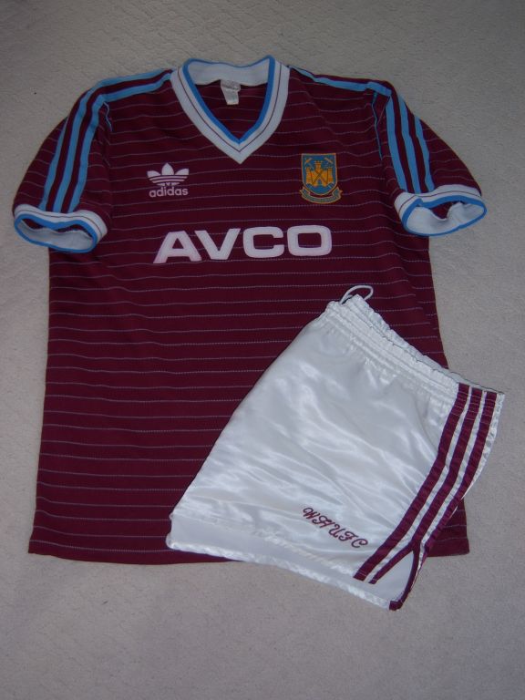 extra_football_shirt_5545_1.jpg