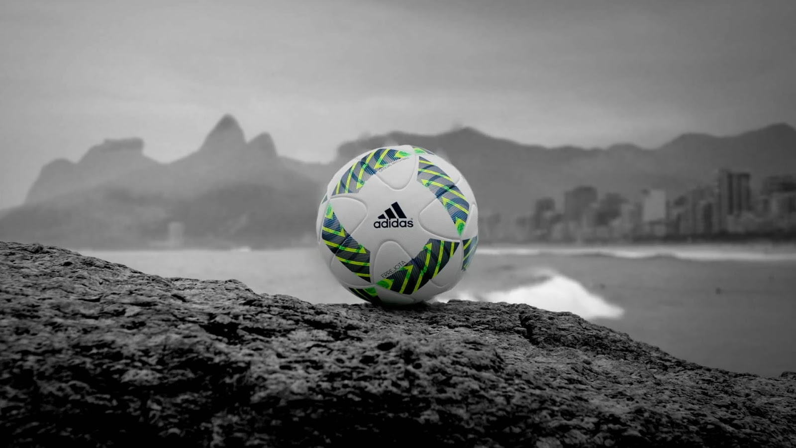 Adidas-Errejota-Olympia-2016-Ball%2B%25282%2529.jpg