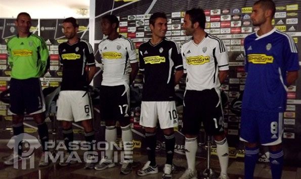 presentazione-maglie-cesena.jpg