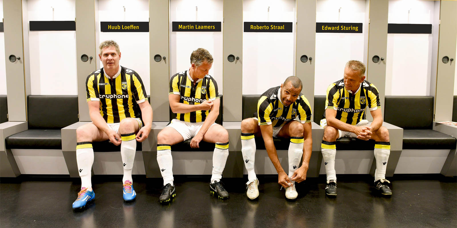 Vitesse-15-16-Home-Kit%25284%2529.jpg