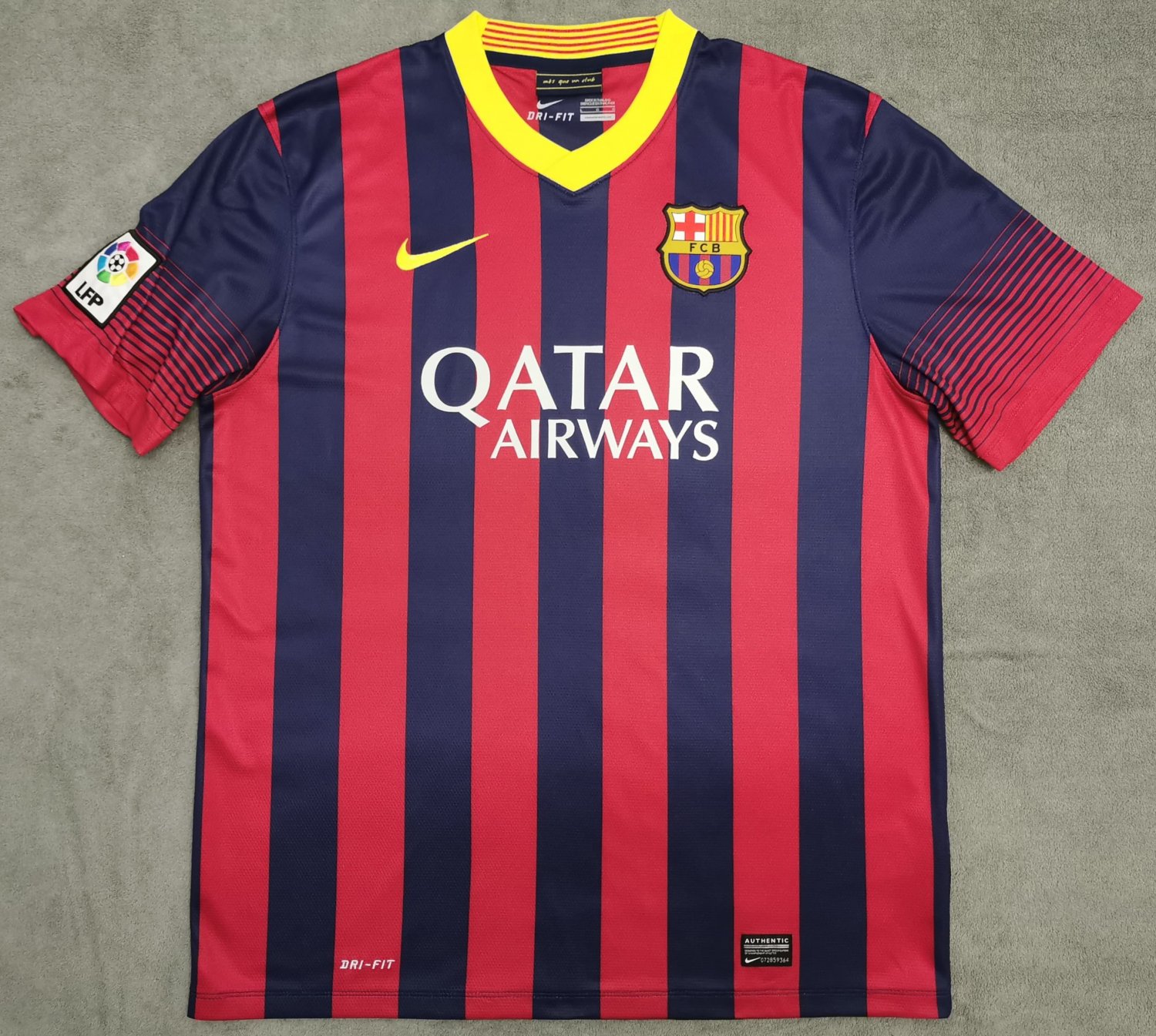 barcelona-home-football-shirt-2013-2014-s_31788_1.jpg