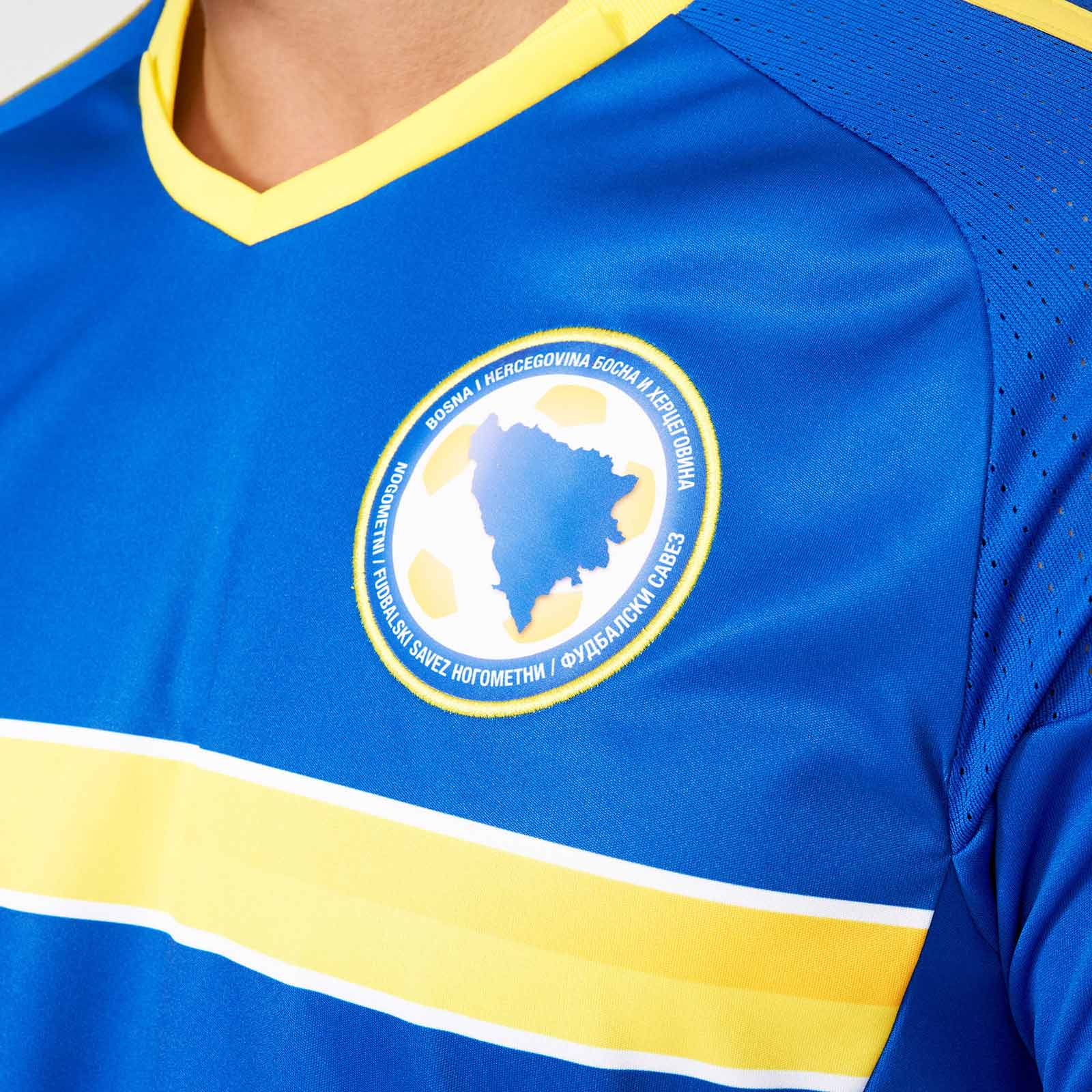 bosnia-euro-2016-home-kit-4.jpg