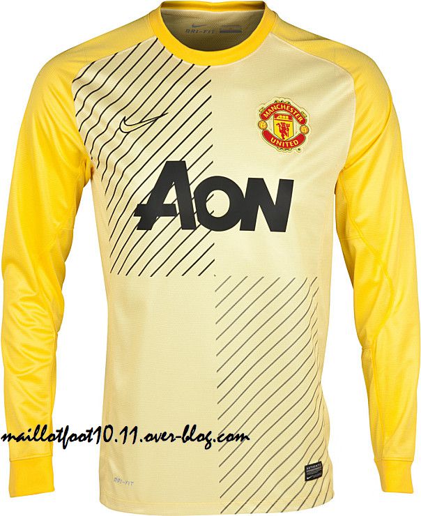 new-kits-2014-manchester-united-.jpeg