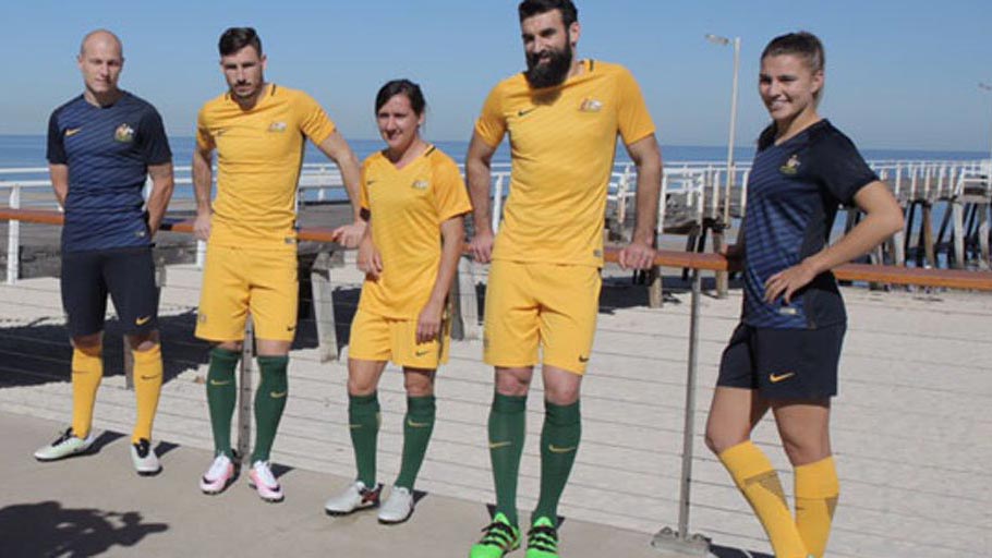 australia-2016-kits-1.jpg