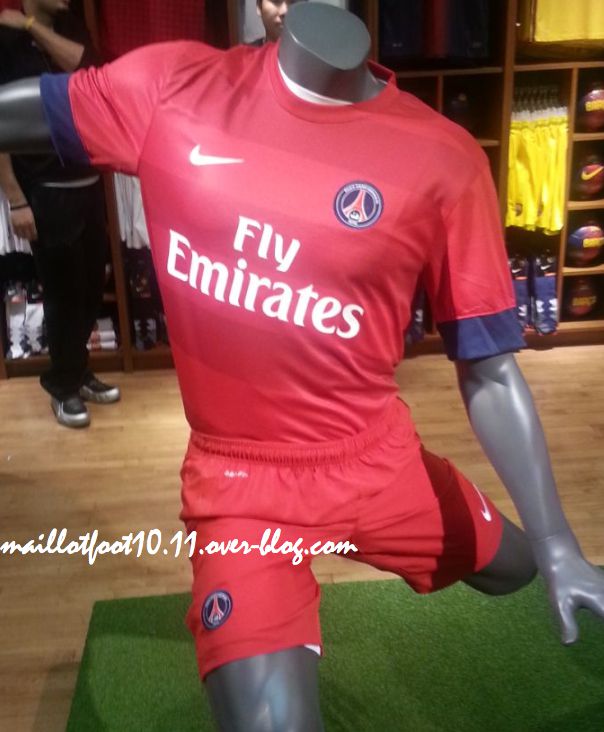 maillot-exterieur-2013-paris-.jpeg
