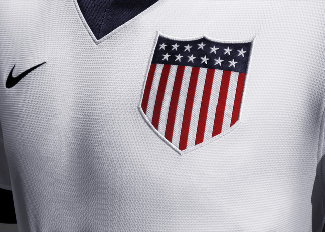 Nike_Football_USA_Centennial_Jersey__3__large.jpg