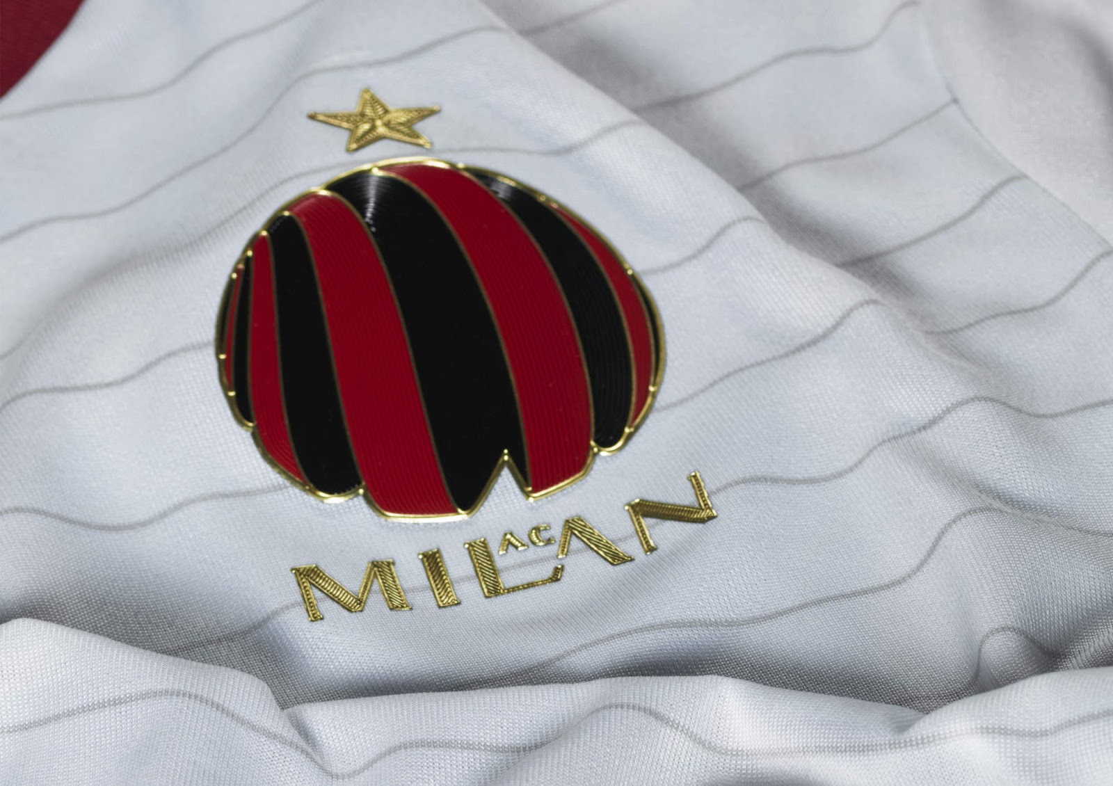 AC-Milan-14-15-Away-Kit+(7).jpg