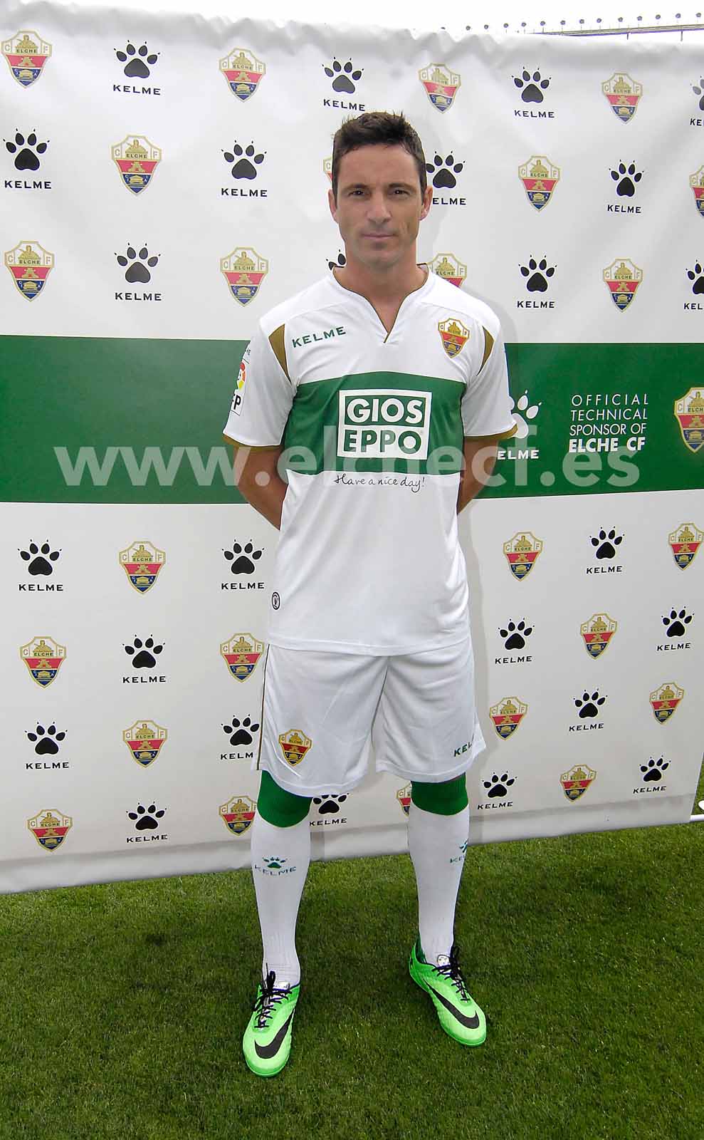 Elche-14-15-Home-Kit.jpg