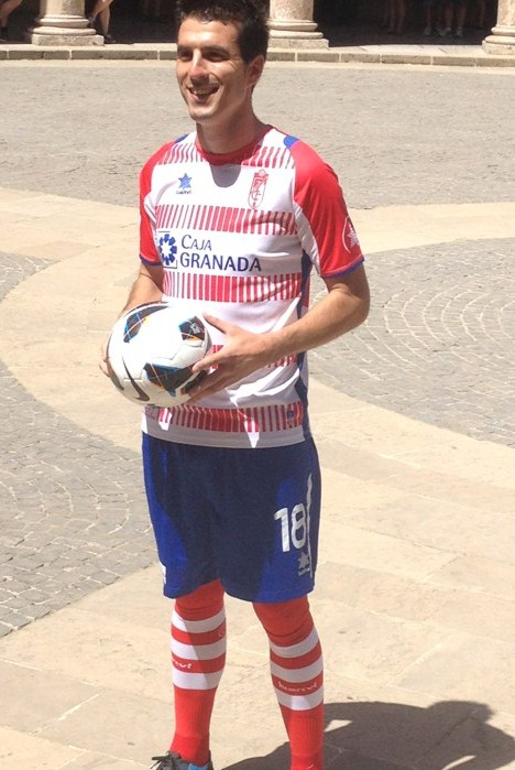 Luanvi-Granada-Shirt-12-13.jpg