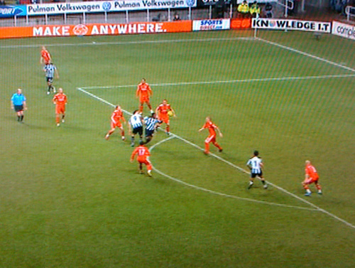 skrtel-clears-small.jpg