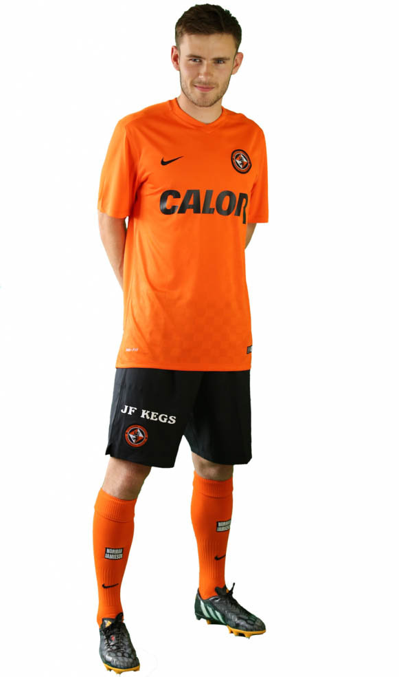 dundee-united-15-16-home-kit%2B%25281%2529.jpg