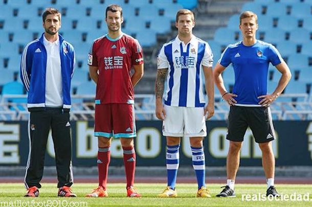 ob_0a6bfe_real-sociedad-nouveaux-maillots-2016.jpeg