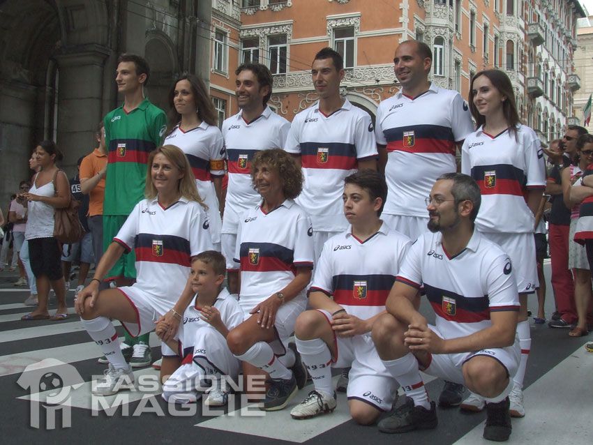squadra-genoa-away-flash-mob.jpg