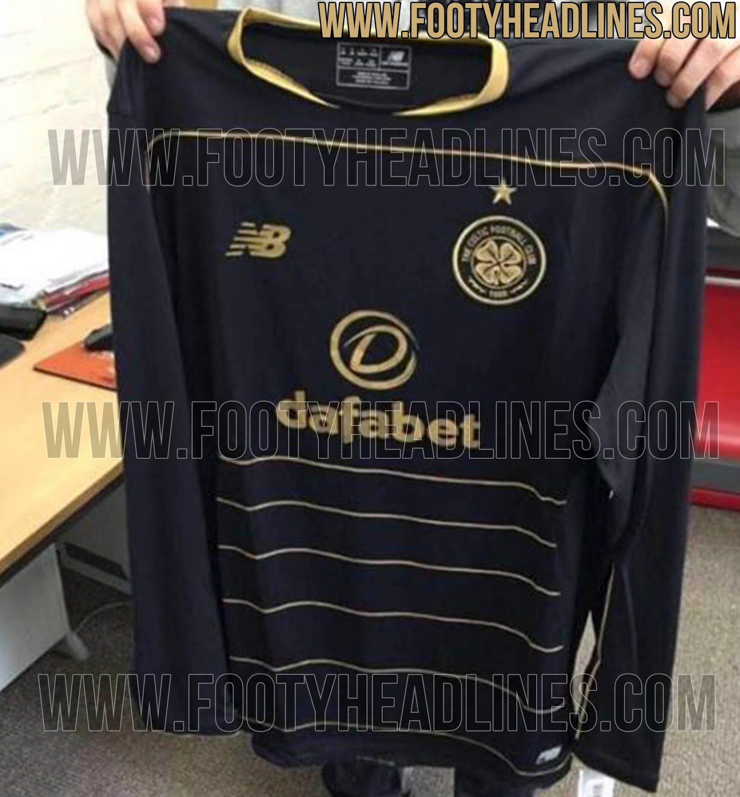 celtic-16-17-away-kit%2B%25282%2529.jpg