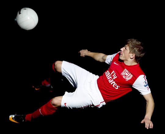 arshavin_newkit.jpg