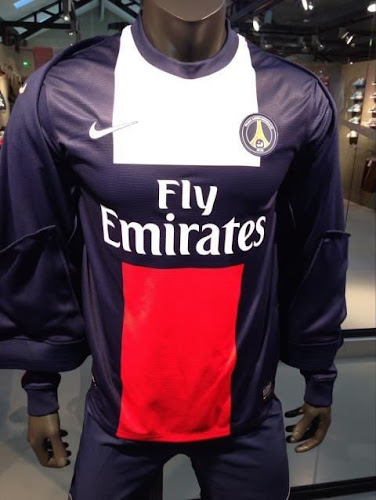 PSG+13+14+Home+Kit.jpg