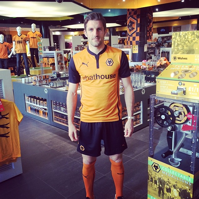 Wolves-14-15-Home-Kit+%281%29.jpg