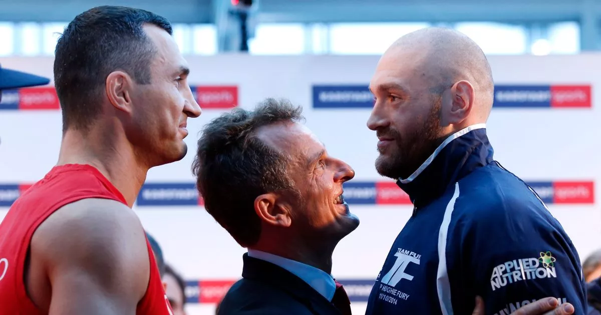 Wladimir-Klitschko-and-Tyson-Fury-weigh-in.jpg