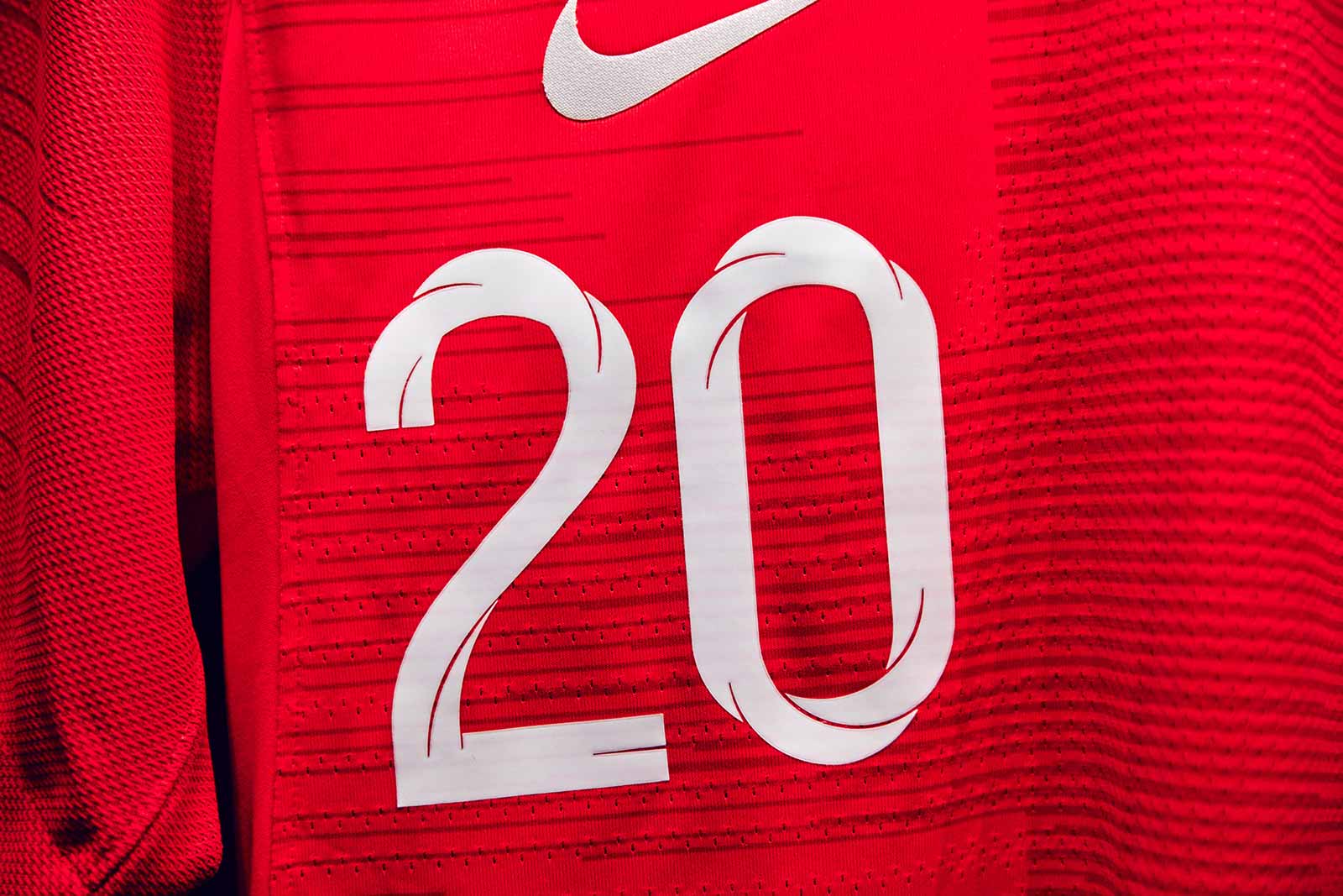in-detail-unique-nike-england-2018-world-cup-font%2B%25282%2529.jpg